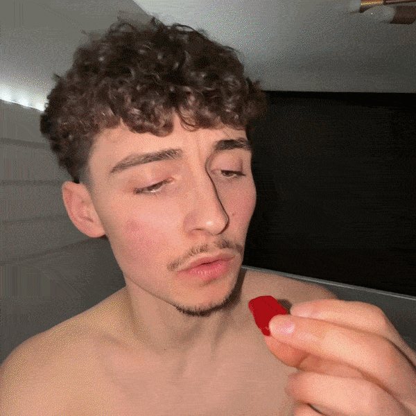 WHAT'S INSIDE AlphaTint Gummies?